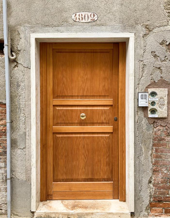 Querini Suite-balcony On Canal, Close To San Marco Veneza